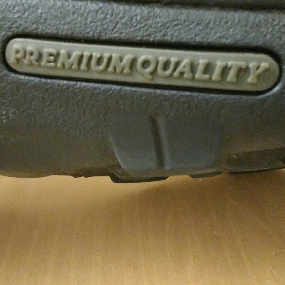 Insulated steel toe water resistant work boots - Picture 4 of 4